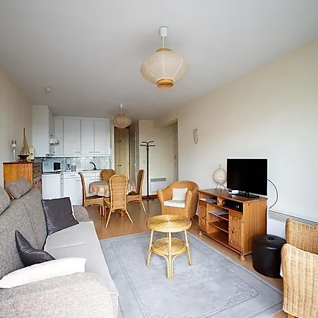 Cozy Coastal Retreat For 4 2* Koksijde